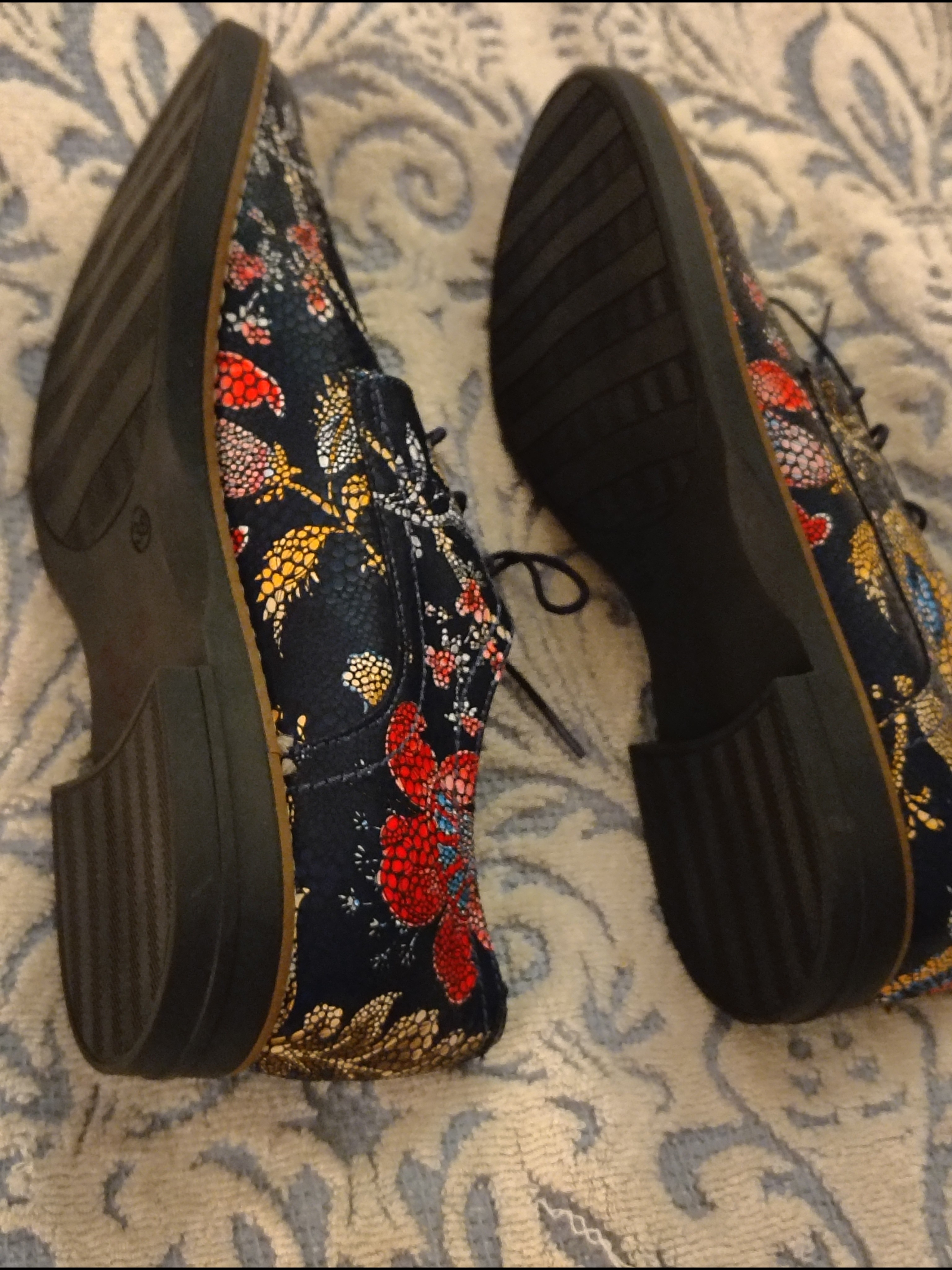 Floral Embossed Black Lace-Up Women’s Flats — image 4 of 8
